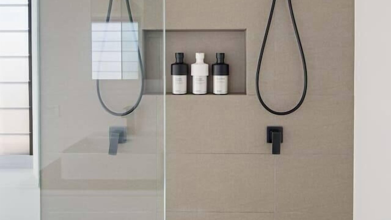 Photo of Bathroom in Mermaid Beach
