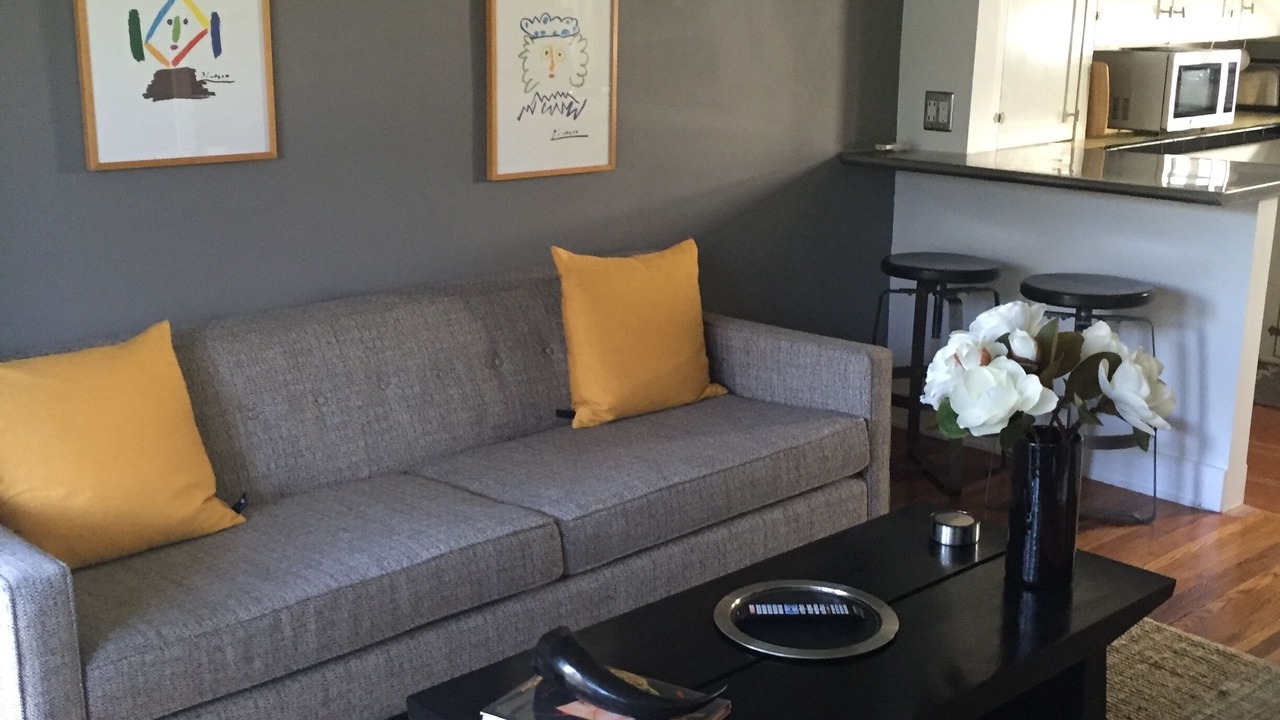 Photo of Livingroom in Pacific - Edison