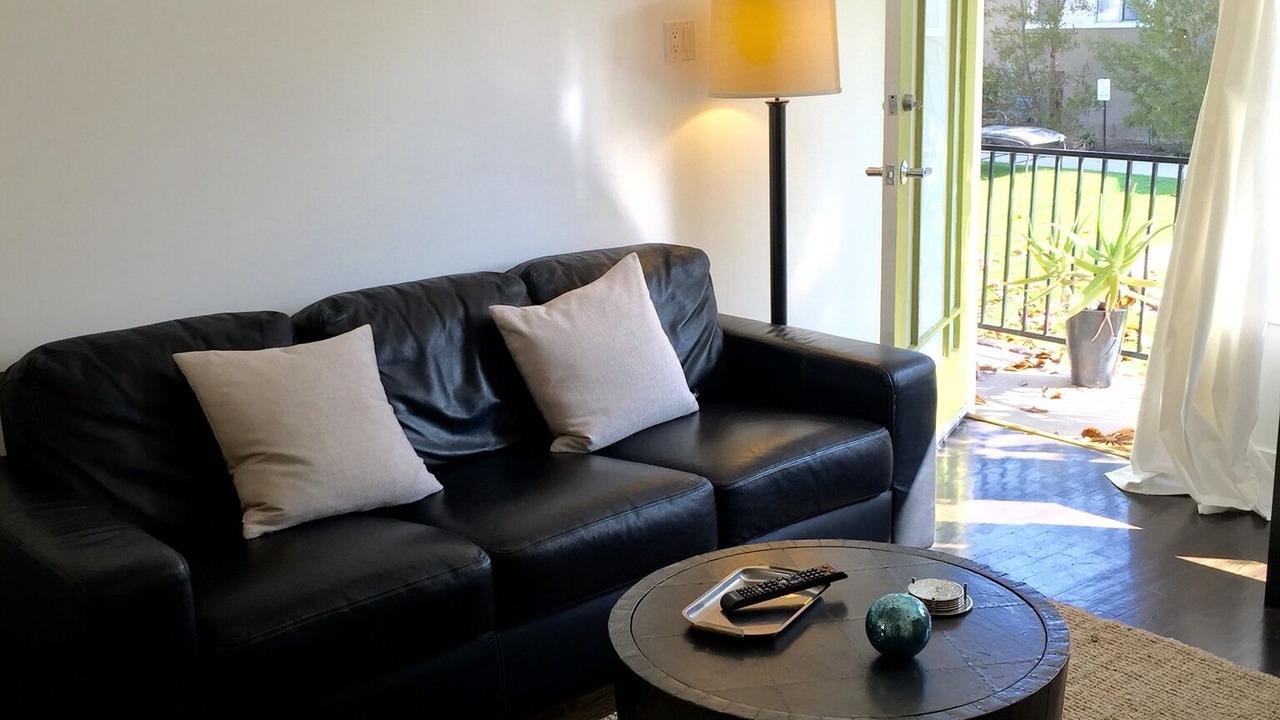 Photo of Livingroom in Pacific - Edison