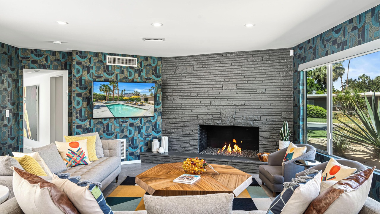 Photo of Livingroom in Deep Well Ranch