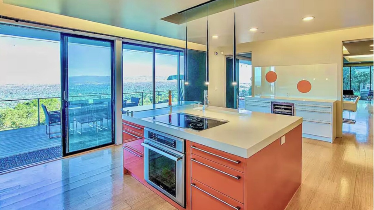 Photo of Kitchen in Loyola