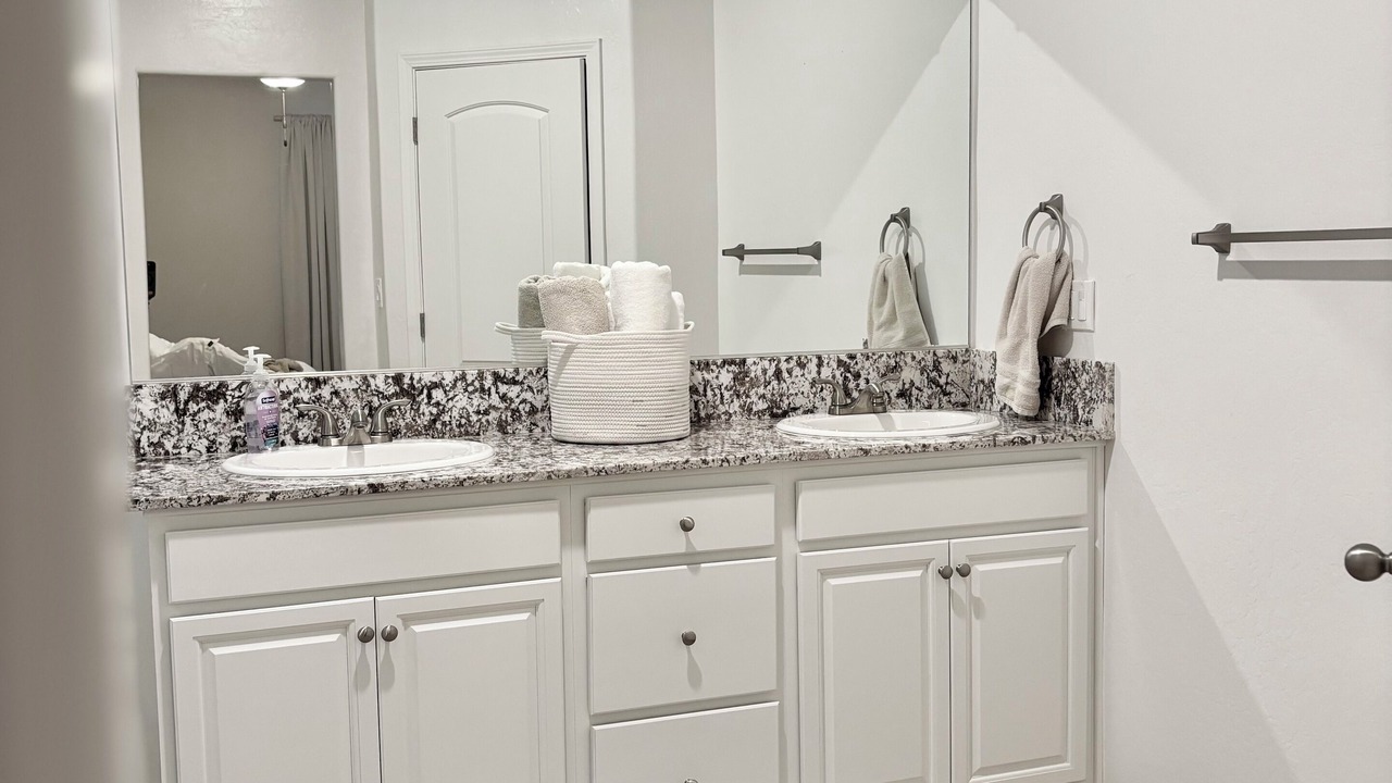 Photo of Bathroom in Reedley