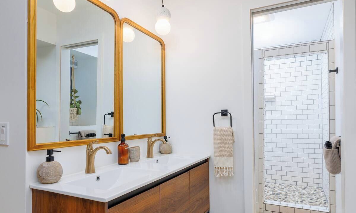 Photo of Bathroom in Landers