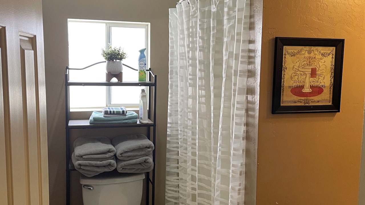 Photo of Bathroom in Parker Strip