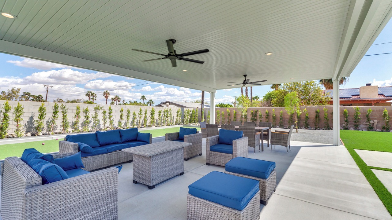 Photo of Outdoor in Racquet Club South
