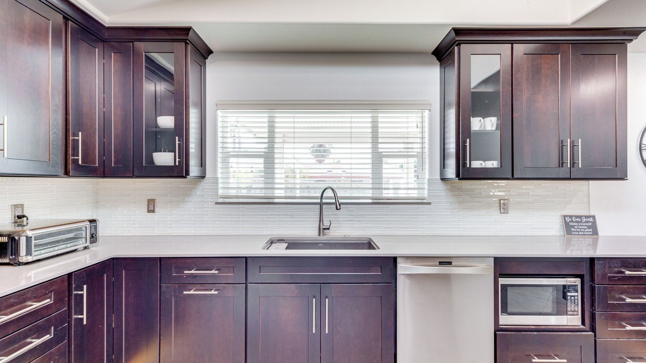 Photo of Kitchen in Racquet Club South