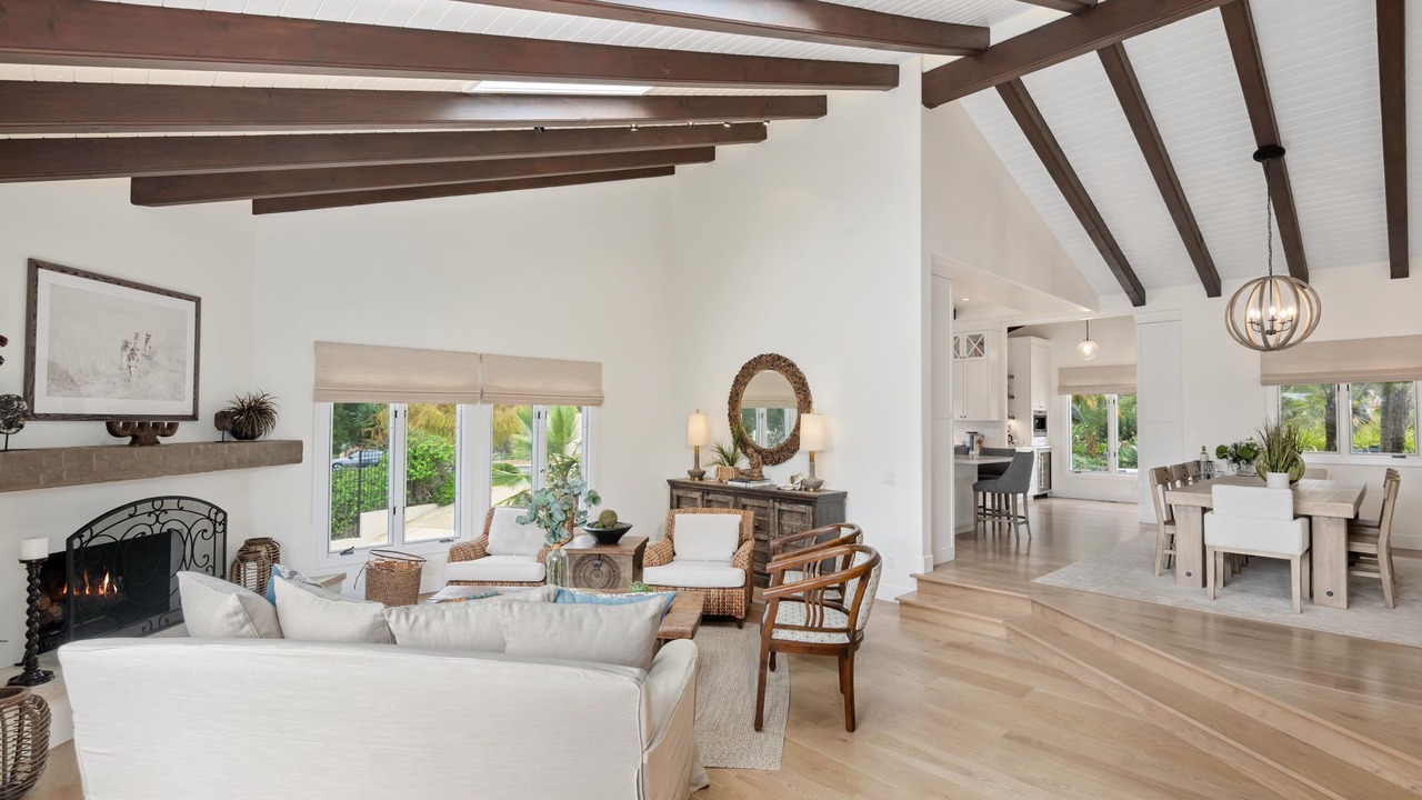 Photo of Bedroom in Alta Mesa