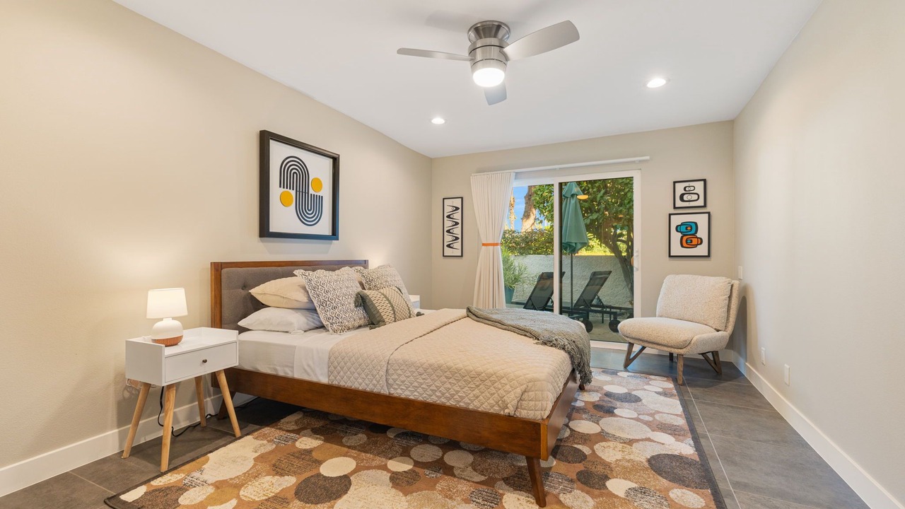 Photo of Bedroom in Canyon Corridor