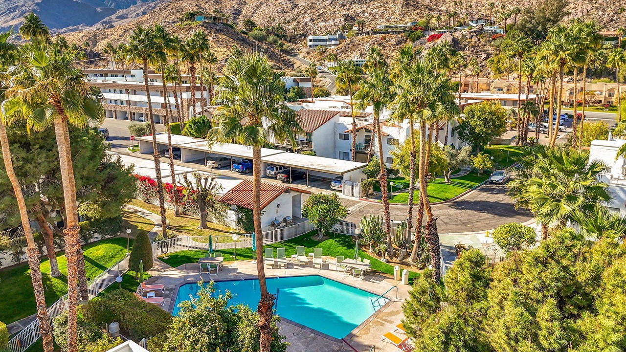 Photo of Outdoor in Canyon Corridor