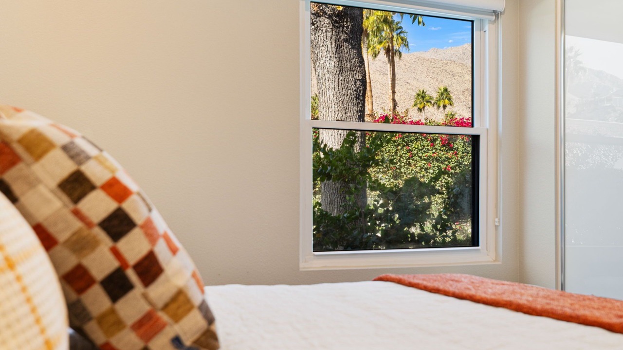 Photo of Bedroom in Canyon Corridor