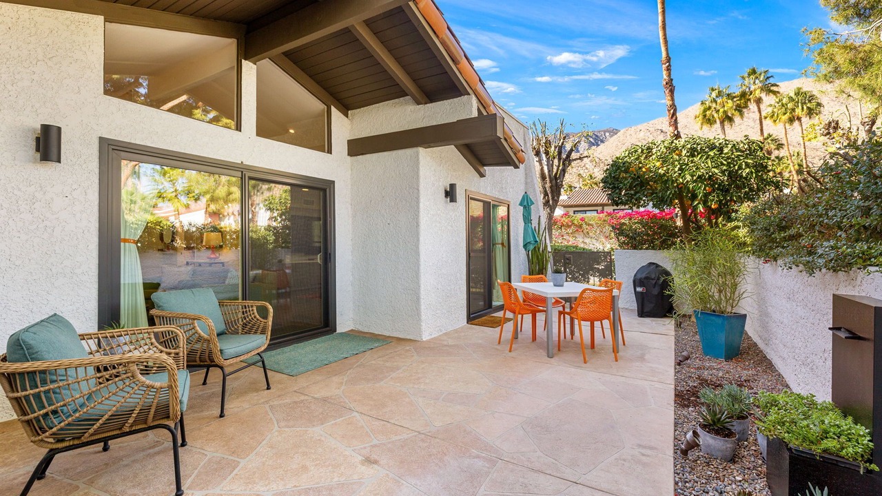Photo of Outdoor in Canyon Corridor