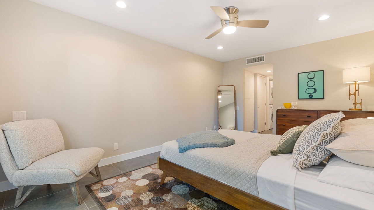Photo of Bedroom in Canyon Corridor