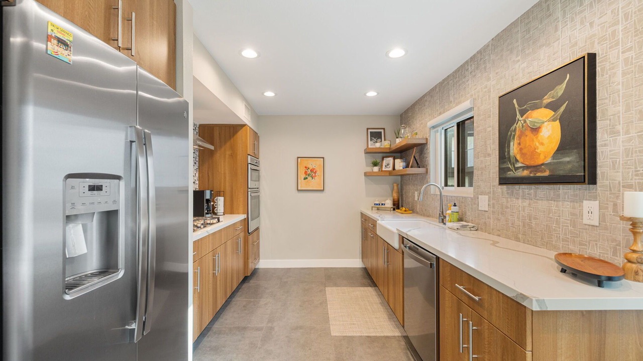 Photo of Kitchen in Canyon Corridor