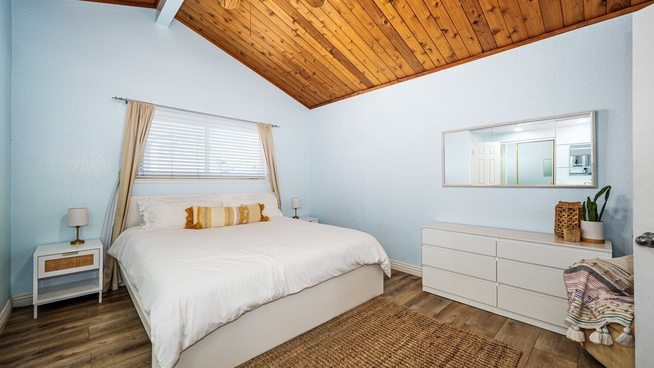 Photo of Bedroom in West Newport