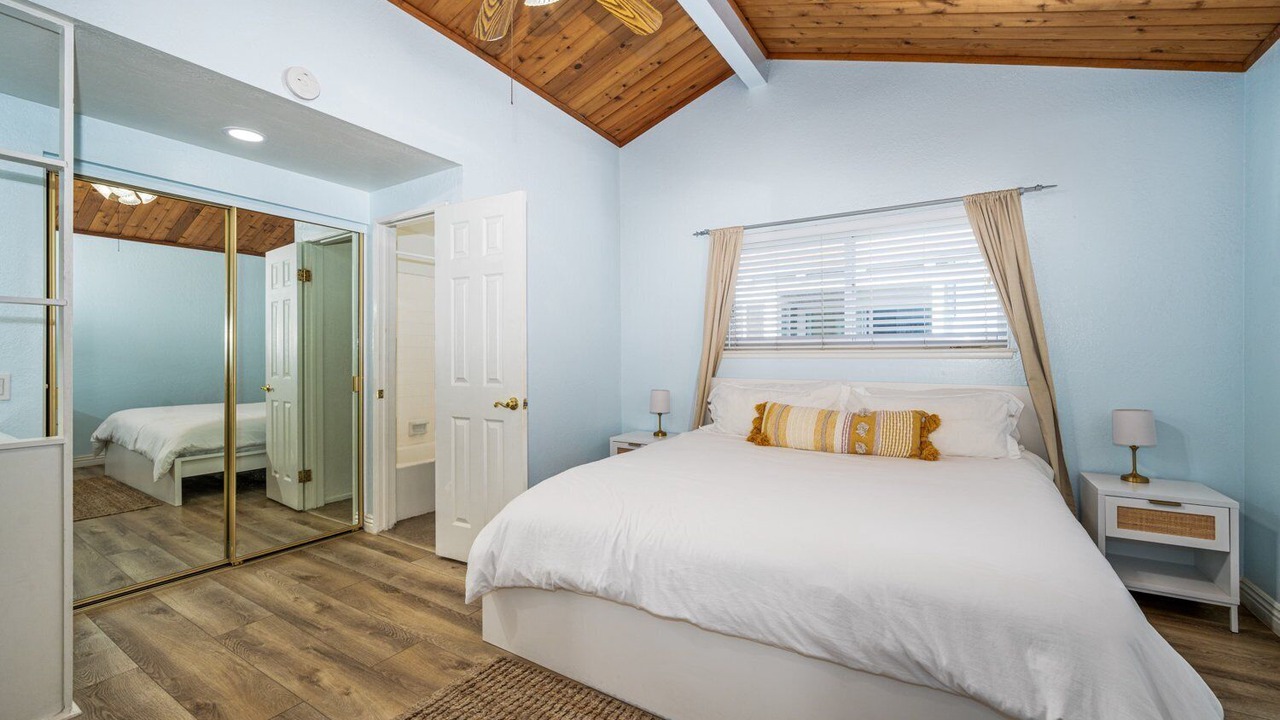 Photo of Bedroom in West Newport
