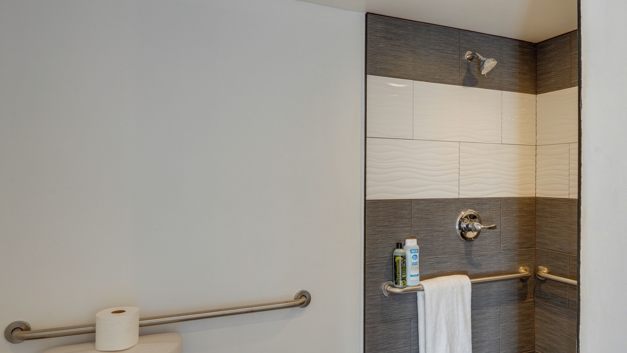 Photo of Bathroom in Frazier Park