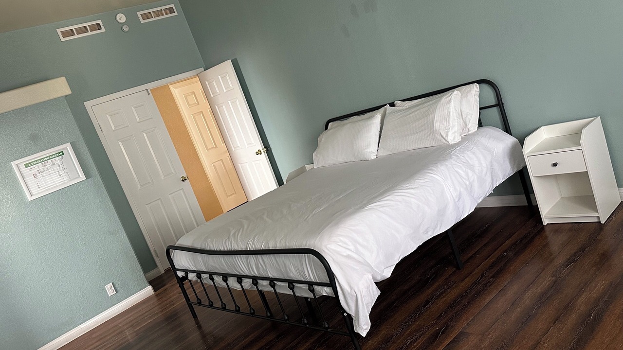 Photo of Bedroom in Sunrise Manor