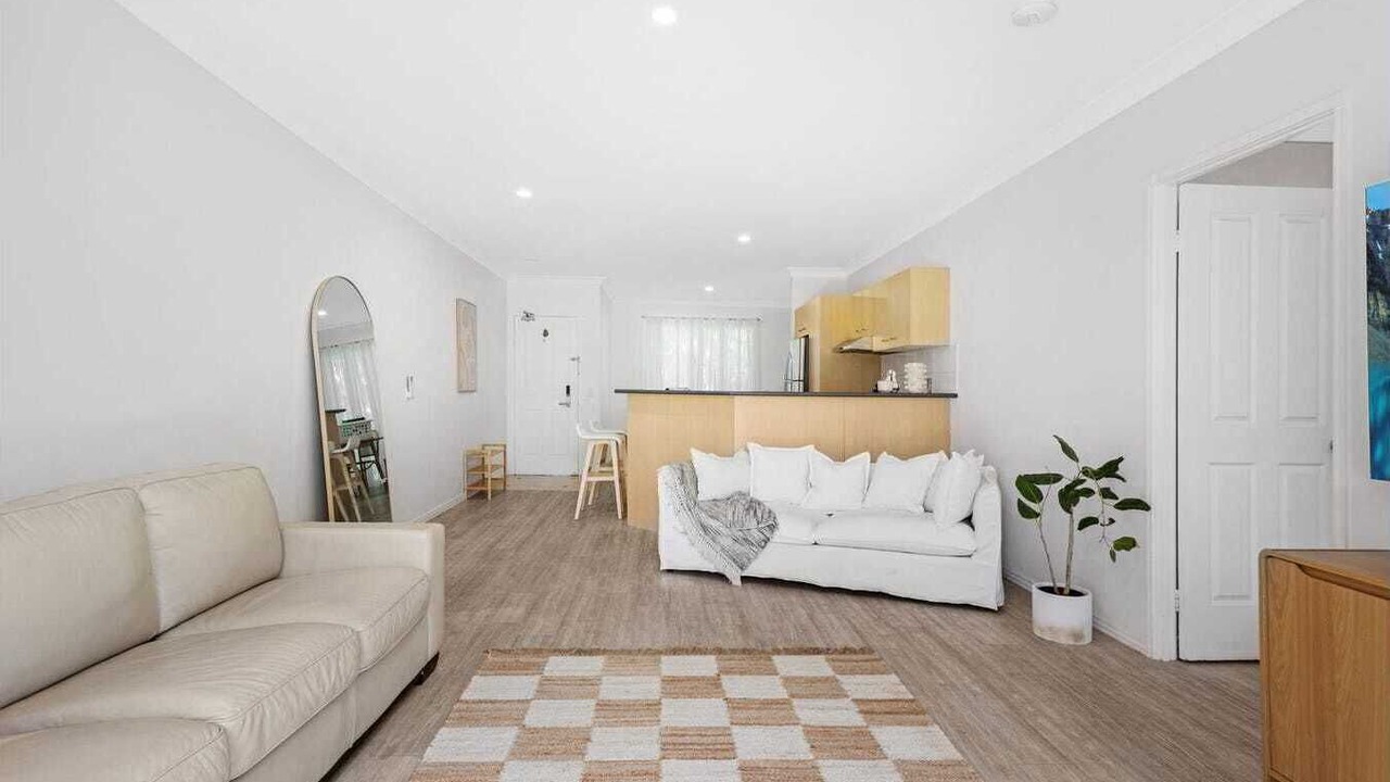 Photo of Livingroom in Mermaid Waters