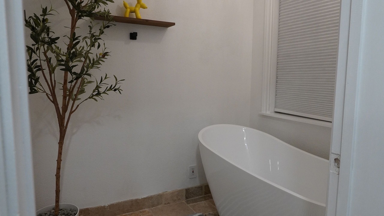 Photo of Bathroom in Yucca Valley