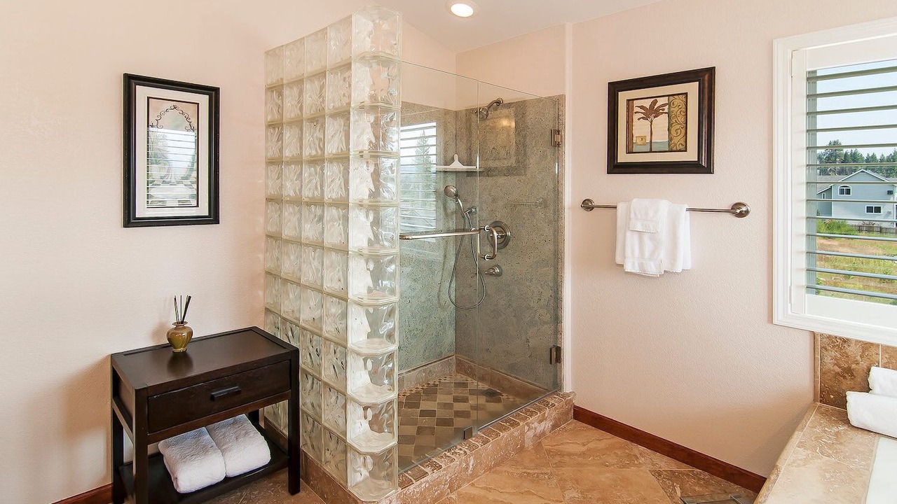 Photo of Bathroom in Mountain View Estates