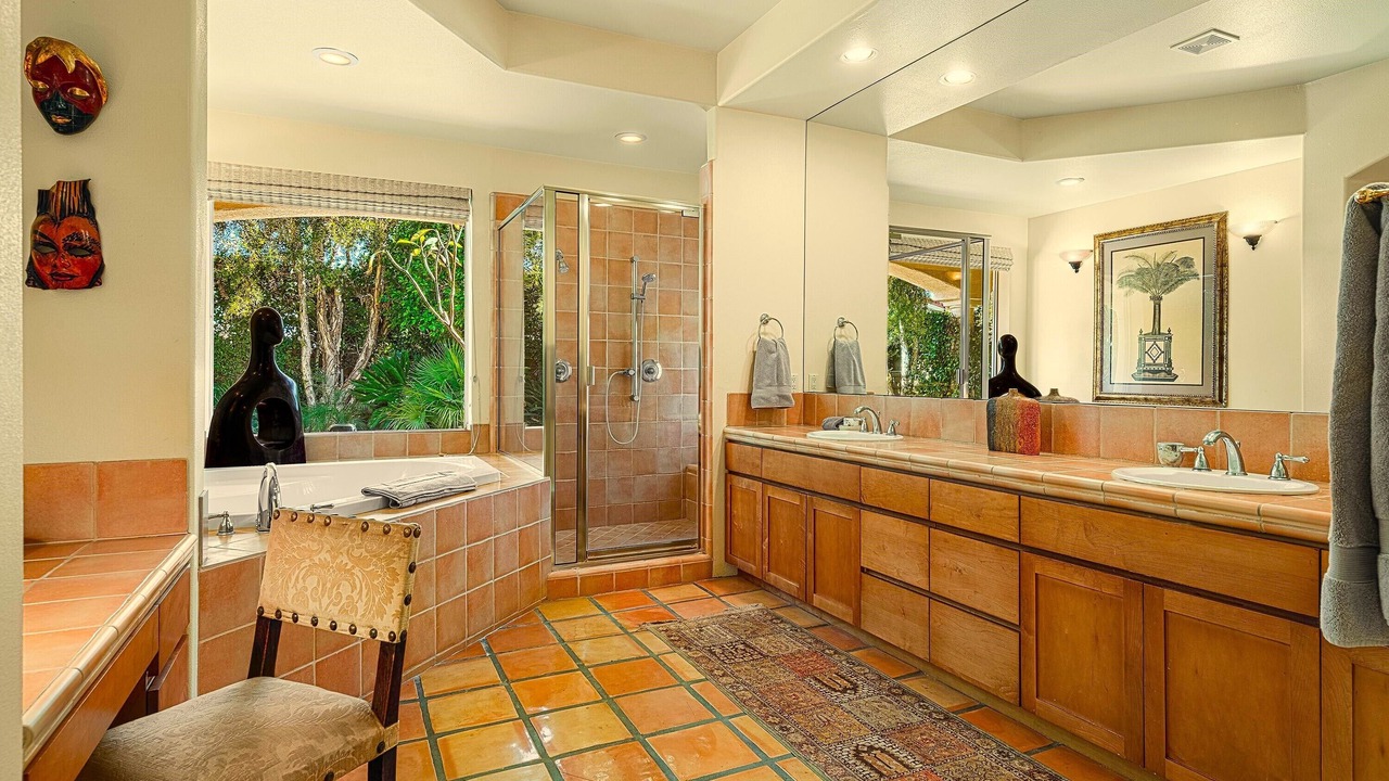 Photo of Bathroom in Sunrise Vista Chino