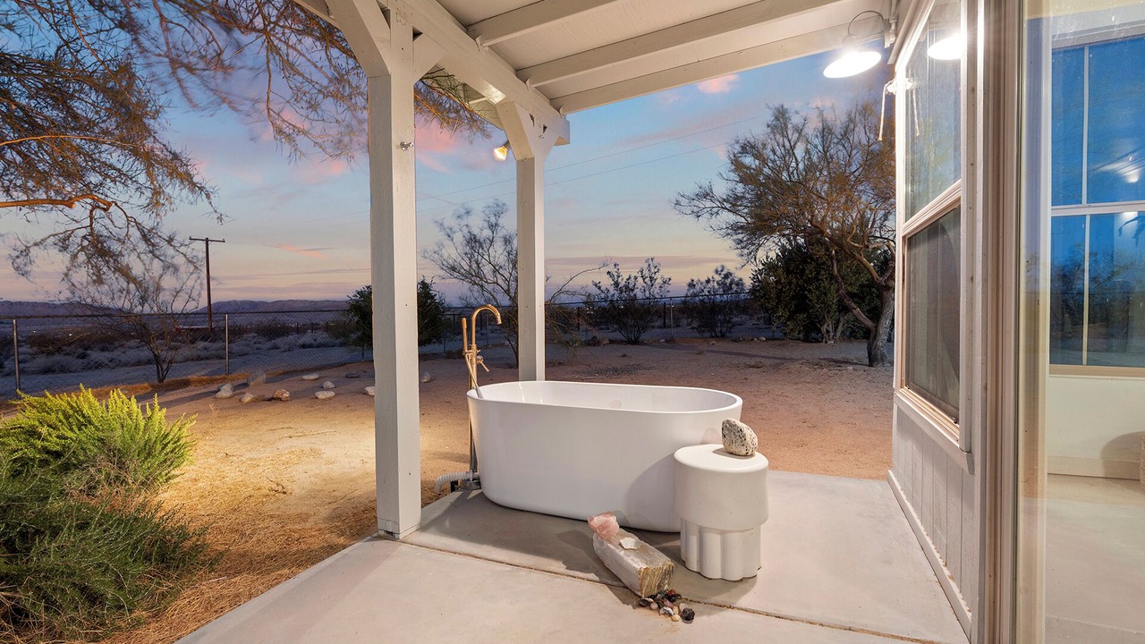 Photo of Outdoor in Landers
