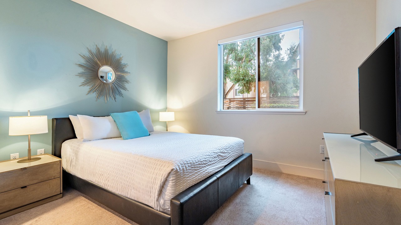Photo of Bedroom in Mountain View