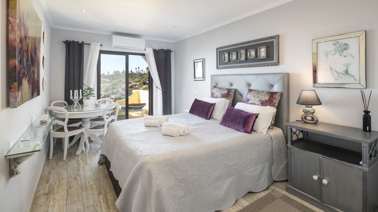 Photo of Bedroom in Vale de Centianes