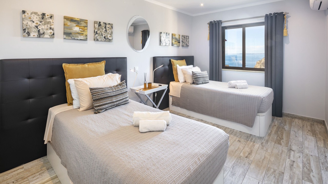 Photo of Bedroom in Vale de Centianes