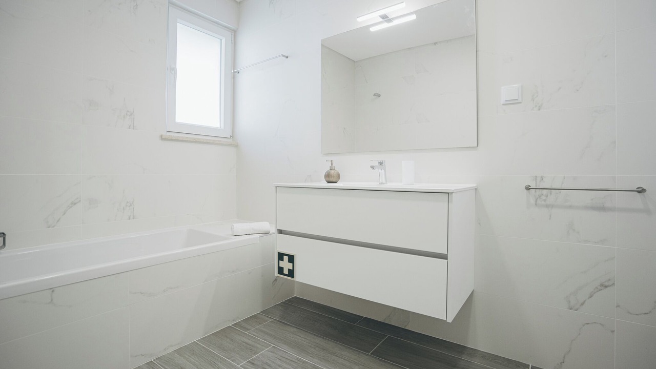 Photo of Bathroom in Atalaia