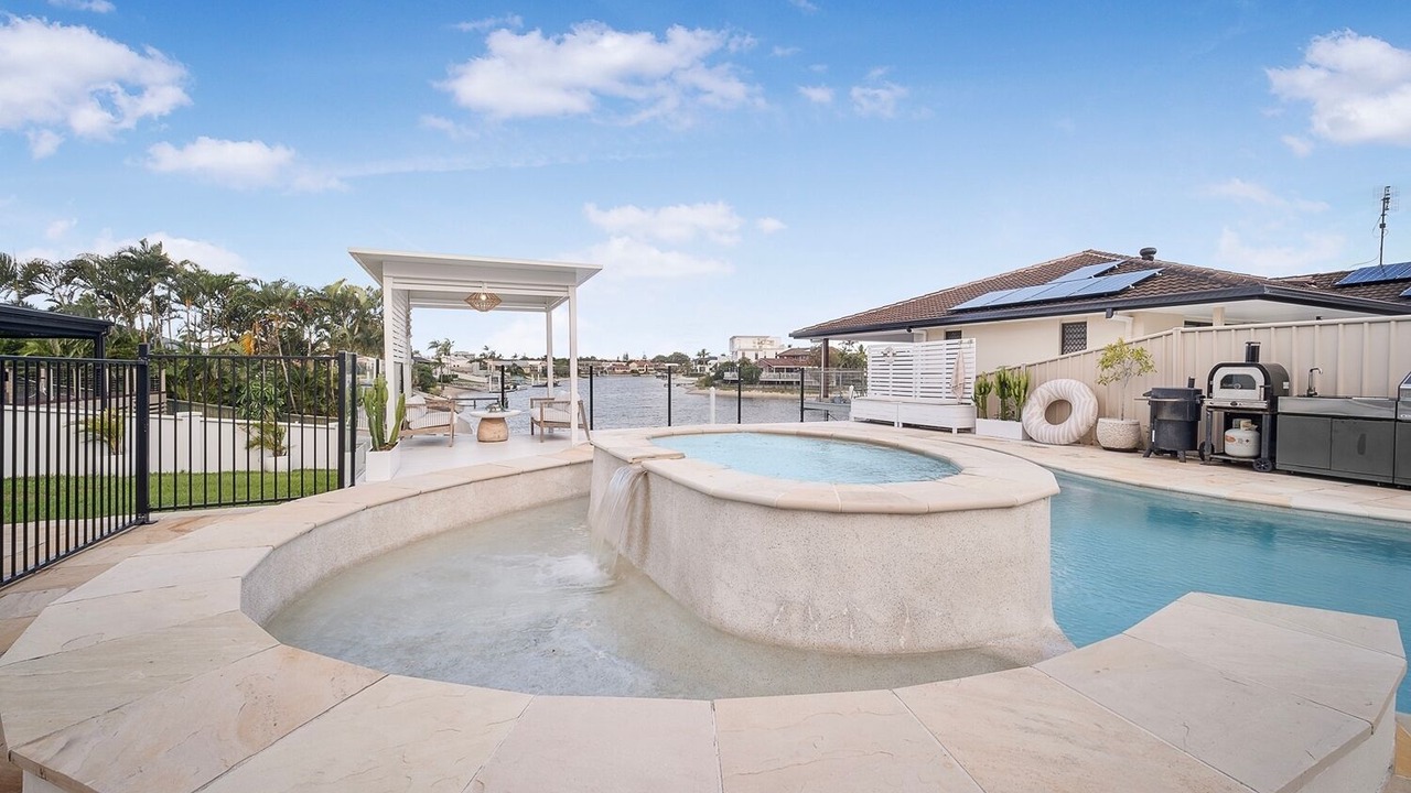 Photo of Outdoor in Mermaid Waters