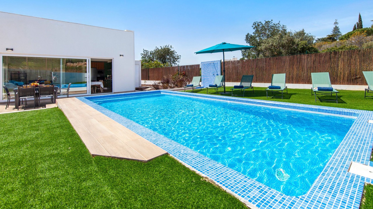 Photo of Outdoor in Estevais