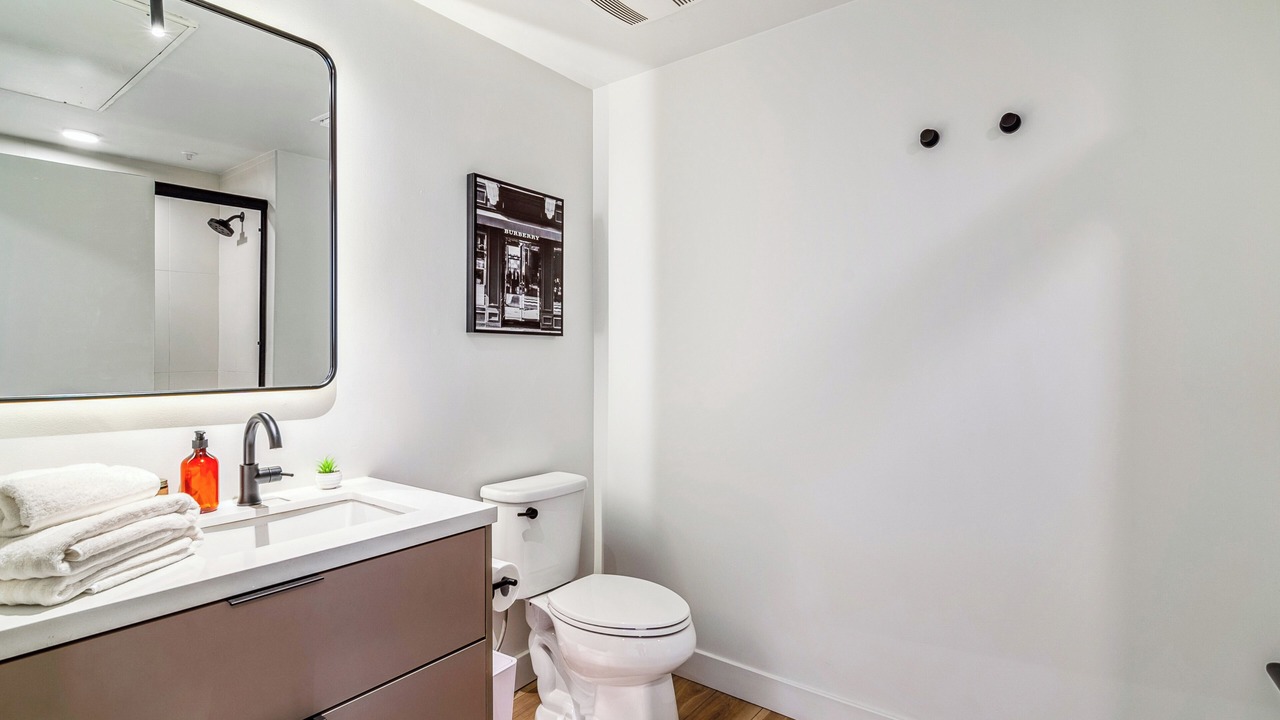 Photo of Bathroom in Washington Culver