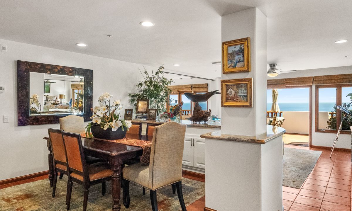 Photo of Bedroom in Avalon