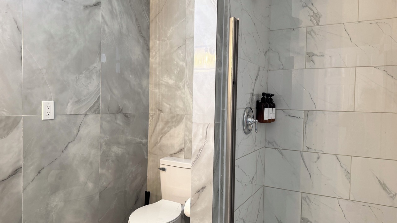Photo of Bathroom in Hanford