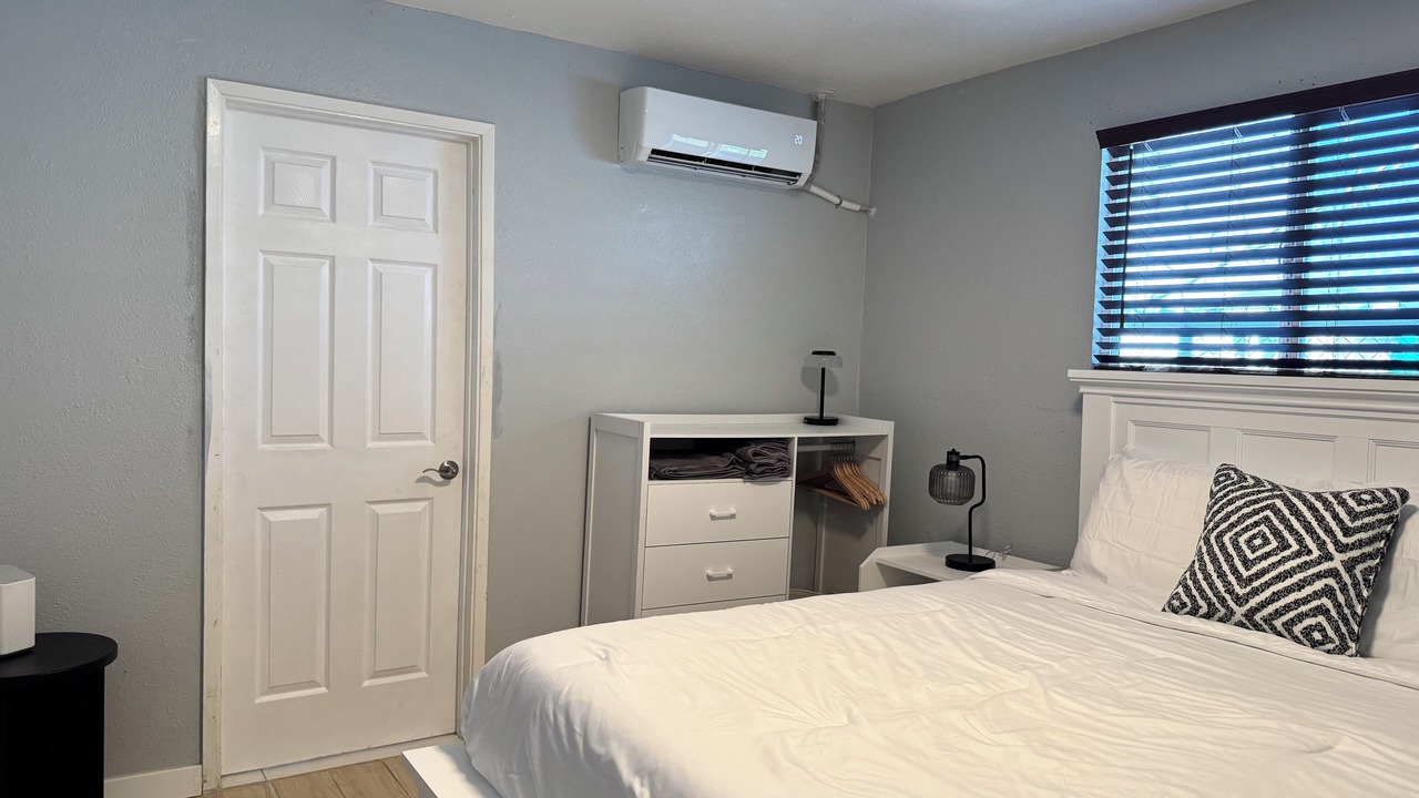 Photo of Bedroom in Hanford