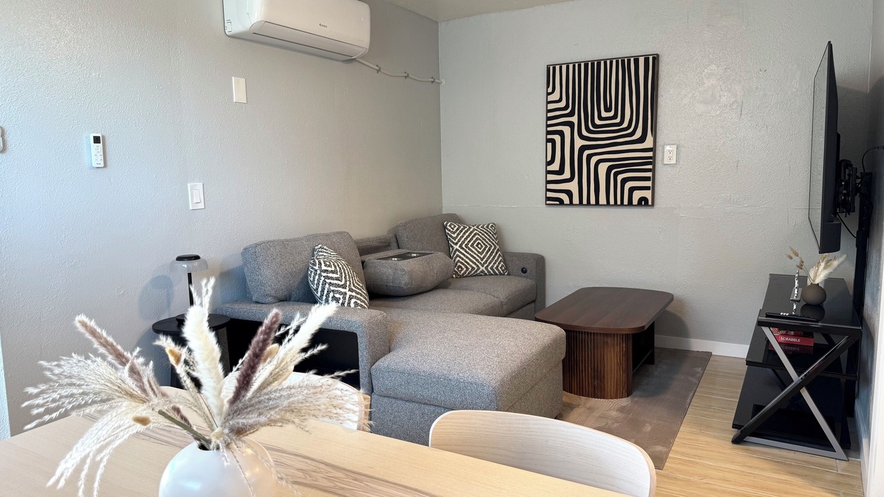 Photo of Livingroom in Hanford