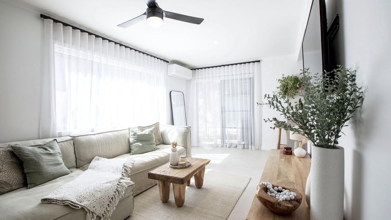 Photo of Livingroom in Mermaid Beach
