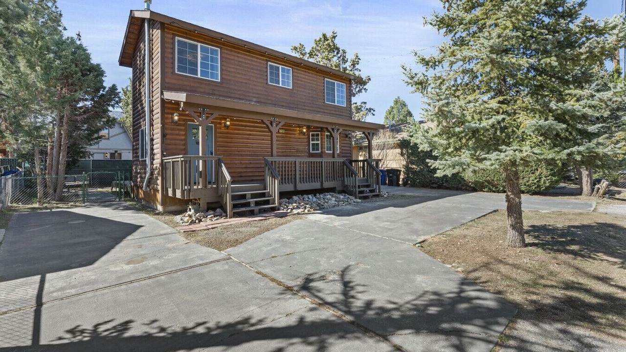 Photo of Outdoor in Woodlands