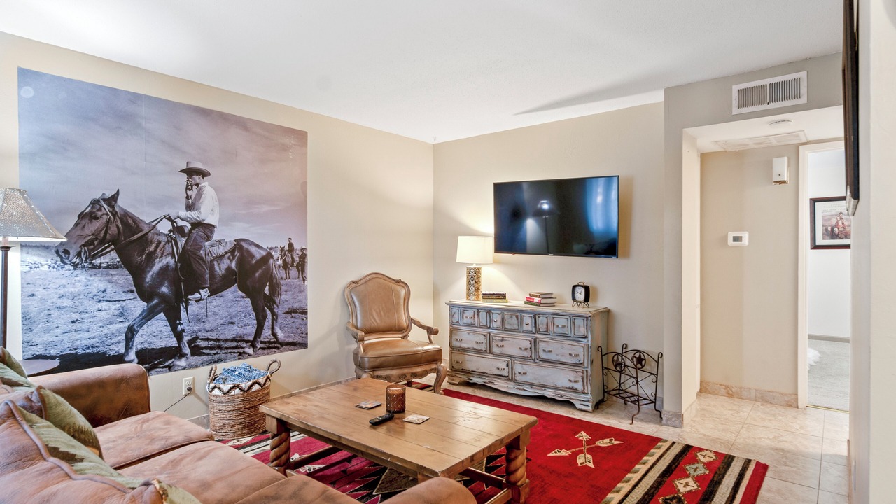 Photo of Livingroom in Wickenburg