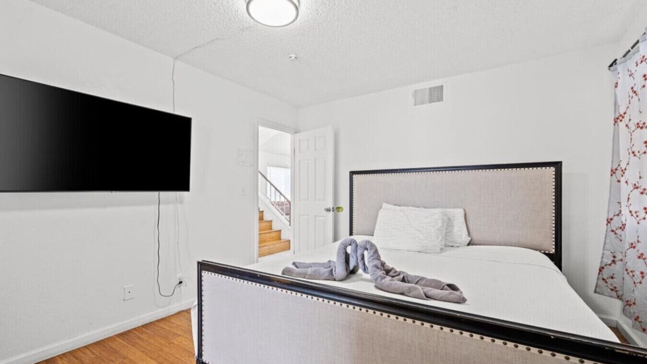 Photo of Bedroom in Summerlin