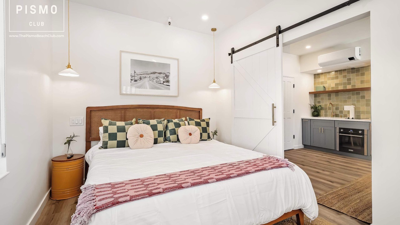 Photo of Bedroom in Downtown