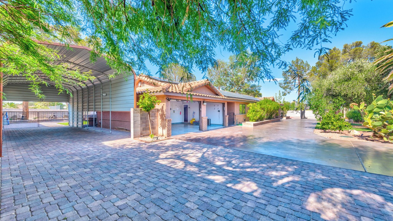 Photo of Outdoor in Spring Valley