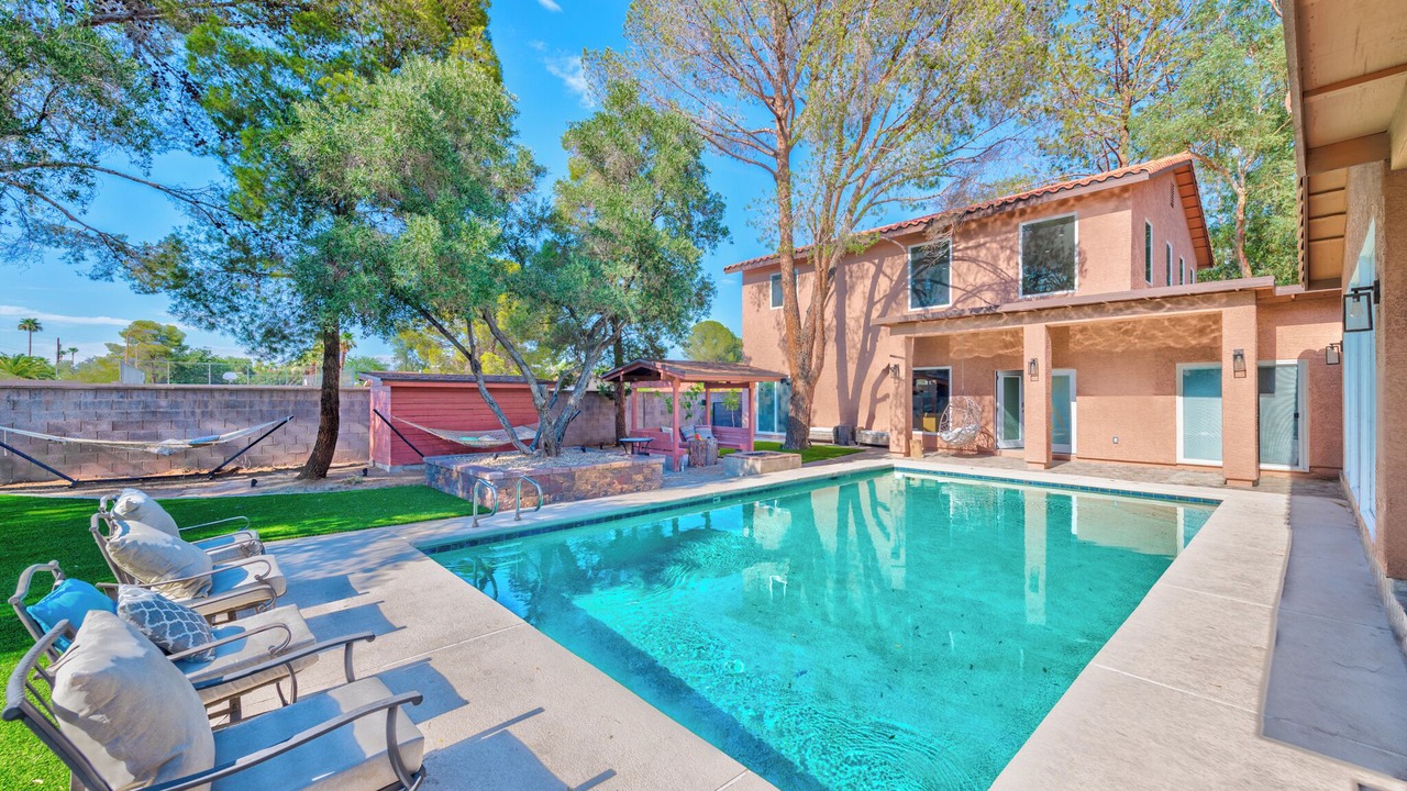 Photo of Outdoor in Spring Valley