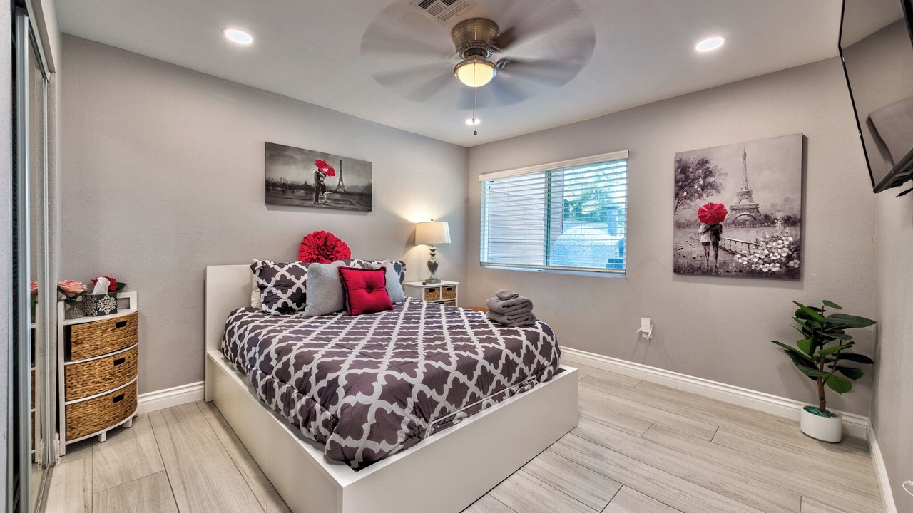 Photo of Bedroom in Spring Valley