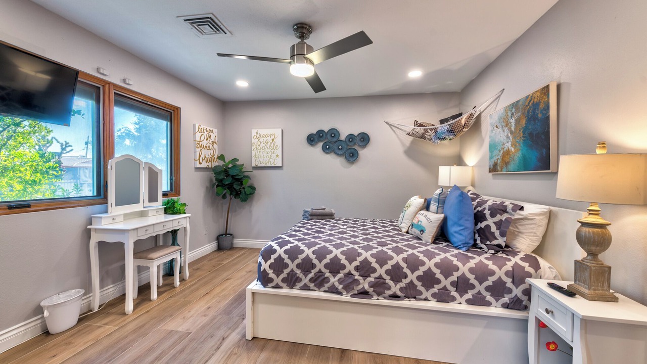 Photo of Bedroom in Spring Valley