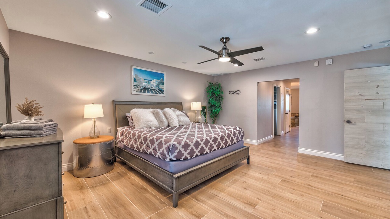 Photo of Bedroom in Spring Valley