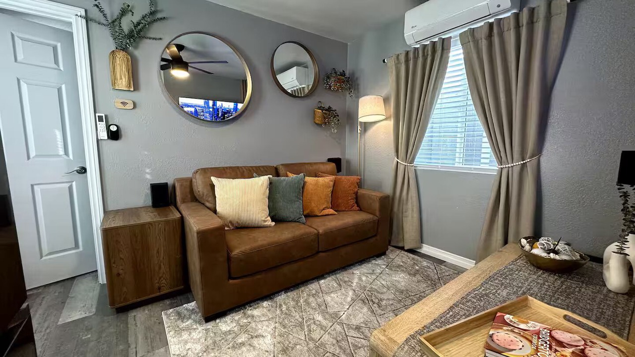 Photo of Livingroom in Lake Murray