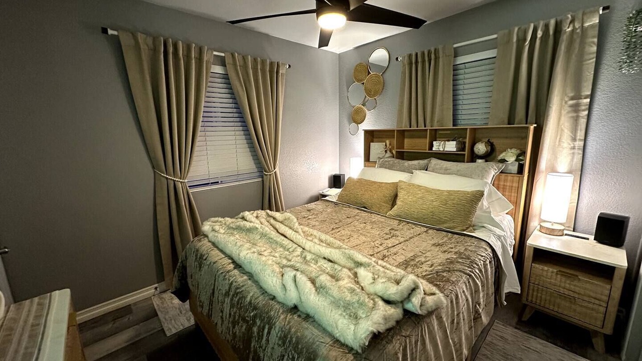 Photo of Bedroom in Lake Murray