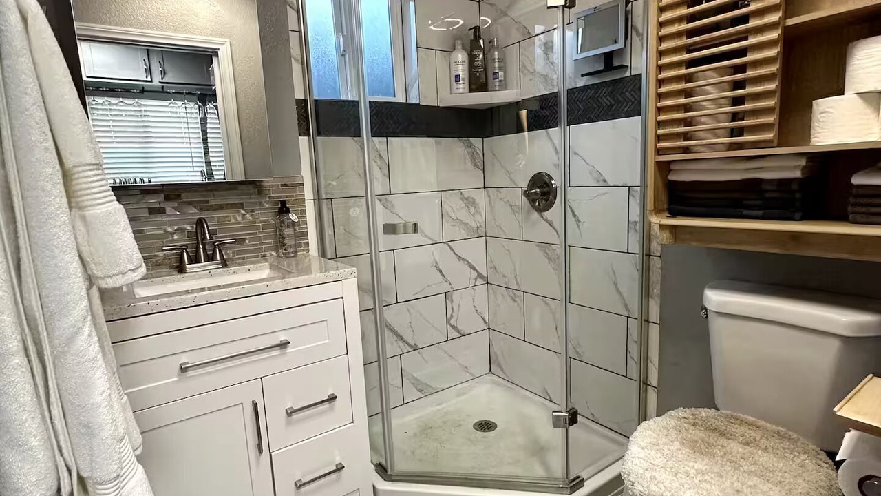 Photo of Bathroom in Lake Murray